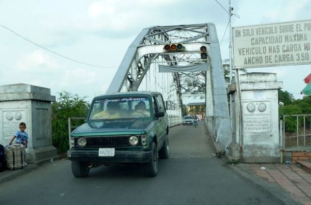 Puente Unión entre Puerto Santander (Colombia) y Boca del Grita (Venezuela)